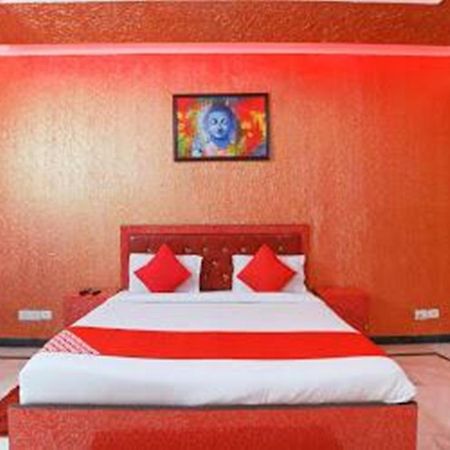 Hotel Inn ノイダ エクステリア 写真